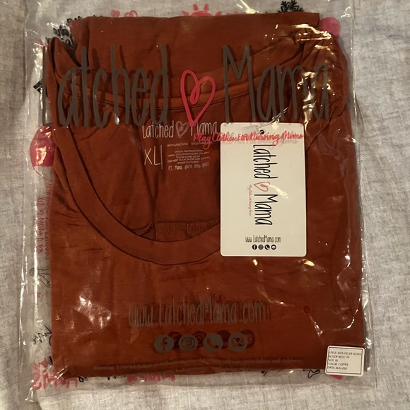 Scoop Neck 2.0 3/4 Sleeve Tee - Picture 3 of 3